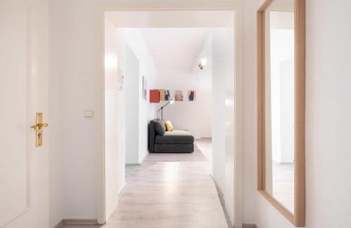 Kreuzviertel Appartement | Top floor apartment next to Marienplatz