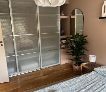 Bergenhus Appartement | Top floor apartment with mountain view, terrace 22sqm, free parking