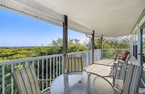 Cedar Key Copropriété | Top Floor Caché Panaramic Cedar Key Estuaire vues sur les mangroves.