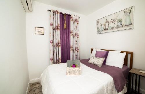 Canarsie Maison | Top Floor with Skylight Brooklyn