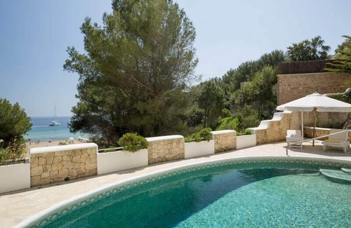 Santa Eulalia del Rio Maison | Top maison de vacances avec piscine directement 1. Ligne sur la plage - unique à Ibiza