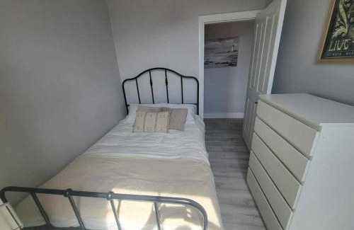 Victorian Quarter Appartement | Top Location - Newly Refurbed 2BD Sleeps 6 W Loft