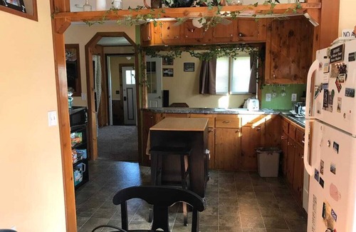 Waterloo Maison | Top of the Fingerlakes, relaxing retreat.