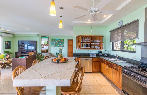 Manuel Antonio Villa | Exclusive Luxury Estate w / UNMATCHED OCEAN VIEWS, le plus proche de Manuel Ant. Ntl Park