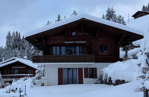 Oeschseite Appartement | Top-renovated, very nice vacation apartment on the Rinderberg in Zweisimmen