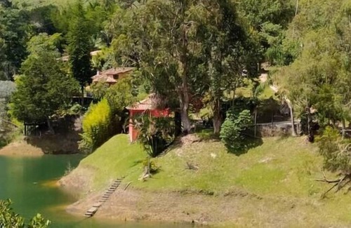 Guatape Cabine | Top Spot! 2BR Lodge for 6 - Jacuzzi, Kayak and more