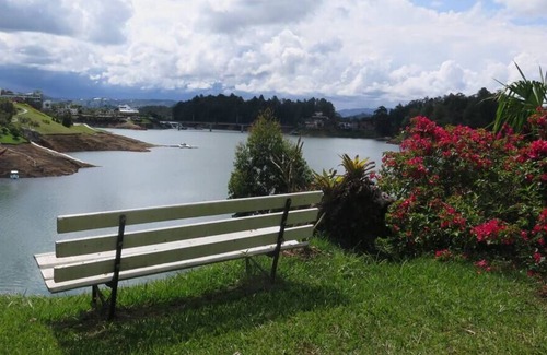 Guatape Cabine | Top Spot! 2BR Lodge for 6 - Jacuzzi, Kayak and more