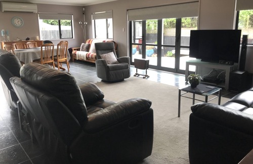 Whakatane Maison | Top Spot.