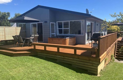 Springfield Maison | Top Spot Rotorua Summ