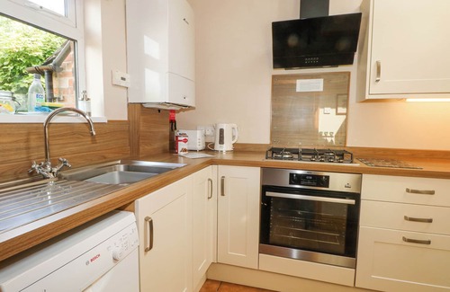 Hulland Ward Cottage | Top Stable Cottage, TURNDITCH