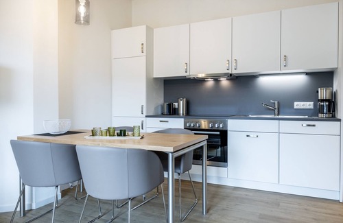 Wismar Appartement | Topmodernes 2-zimmer Apartment mit Balkon und Wlan in Erstklassiger Hafenlage