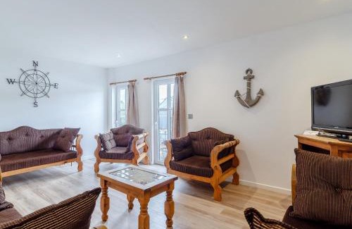Hoveton Maison | Topsail-18150