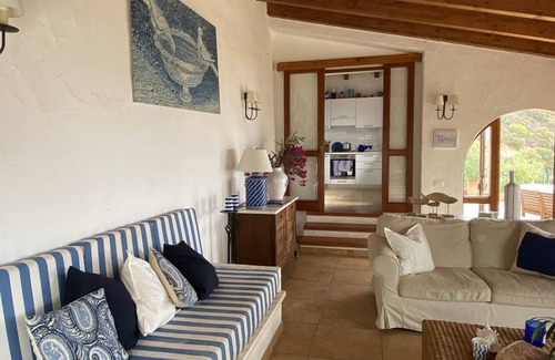 Villaggio delle Mimose Villa | A recently mordernised villa with panoramic stunning sea views.