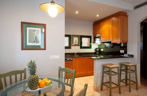 Navata Appartement | Torremirona Aparthotel Vila Birdie