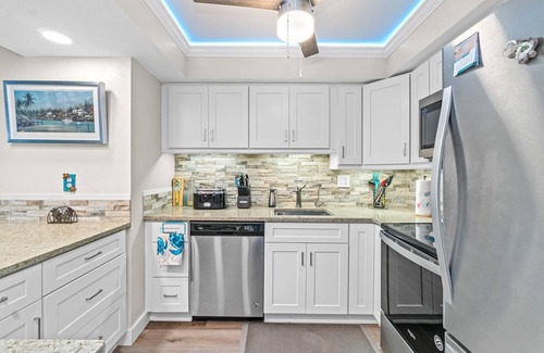 Siesta Key Copropriété | Tortuga – 2BR on Beach, Heated Pool & Sauna