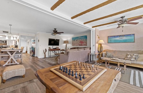 Siesta Key Copropriété | Tortuga – 2BR on Beach, Heated Pool & Sauna