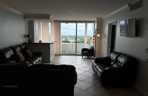 Barrier Island Appartement | CORTUGAFestivalSpecial 1Bedroom Hotel Suite,CityView Ft Lauderdale&Two QueenBeds