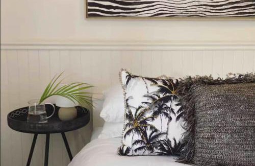 Merewether Maison | Tosca Elegant Merewether Beach House with Pool