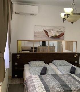 Gyal Maison | Toscan Panzió