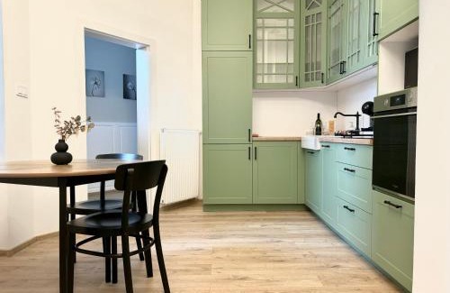 Kosice Old Town Appartement | Tost Palace - centrum apartment with private parking