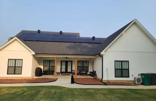 Conway Maison | Total Eclipse path 2024! A beautiful acre outside of town to enjoy the eclipse.