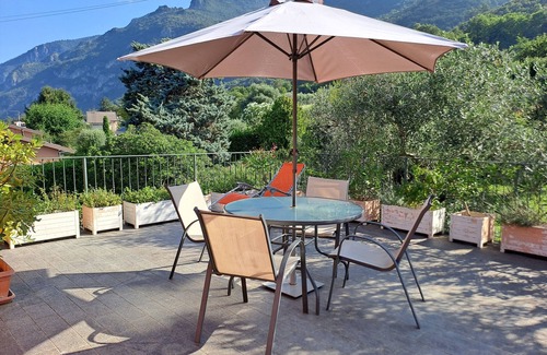 Lierna Appartement | TOTAL RELAX ou POINT DE DEPART POUR UNE DYNAMIQUE DE VACANCES