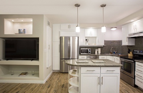 Camelback East Copropriété | CONDO DE LA RÉGION DE BILTMORE RÉNOVÉ. SUPER ENDROIT.