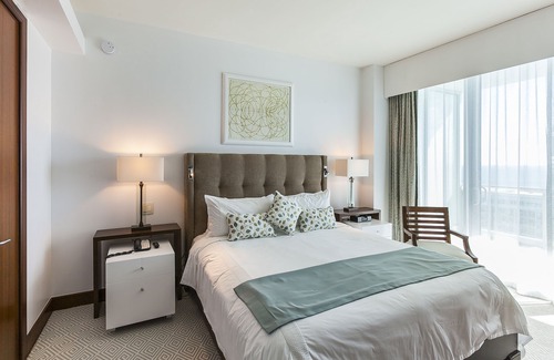 Bal Harbour Hôtel | SEULE SUITE AU RITZ QUI A ÉTÉ TOTALEMENT AMÉLIORÉE ET REMISE À NEUF