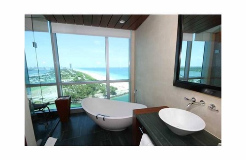 Bal Harbour Hôtel | SEULE SUITE AU RITZ QUI A ÉTÉ TOTALEMENT AMÉLIORÉE ET REMISE À NEUF