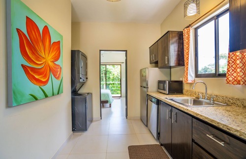 Parrita Maison | Toucan Villa - Belle maison avec une piscine dans la forêt tropicale avec WiFi
