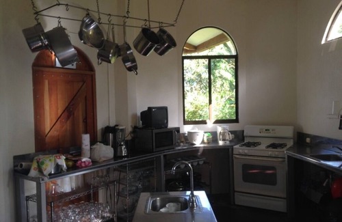 Baru Villa | Toucans, montagnes et cascades! Jungle Villa w / personnel complet.