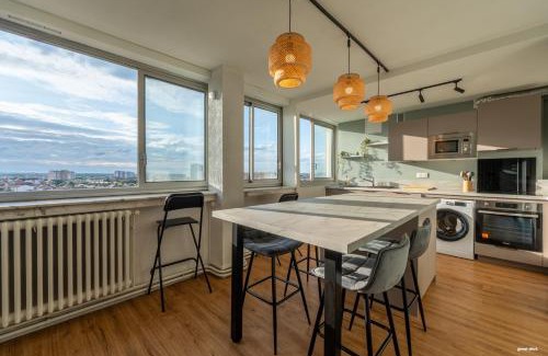 Minimes - Barriere de Paris Appartement | Toulouse Appartment 3 bedrooms balcony panoramic view - 10 min Train station & Metro