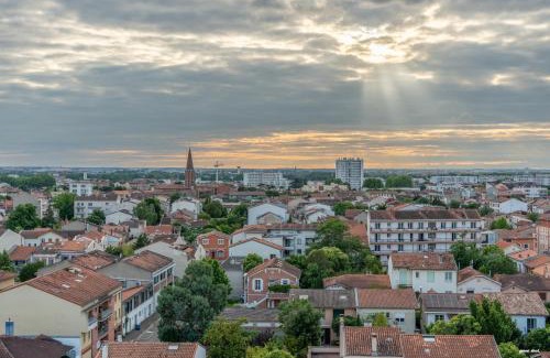 Minimes - Barriere de Paris Appartement | Toulouse Appartment 3 bedrooms balcony panoramic view - 10 min Train station & Metro
