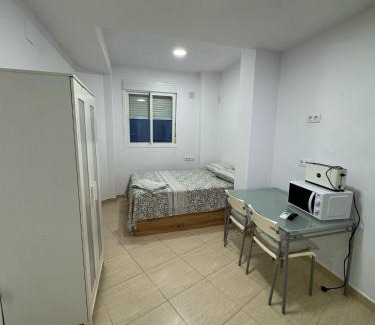 Dos Hermanas Appartement | TourismCasa
