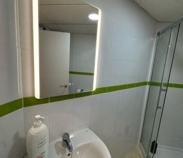 Dos Hermanas Appartement | TourismCasa