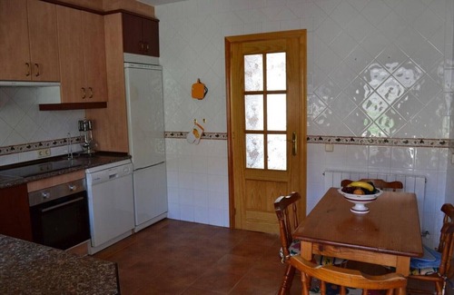 Navas de San Antonio Maison | maison de tourisme LA FRAGUA wiffi gratuit, 5 chambres 3 salles de bain animaux acceptés