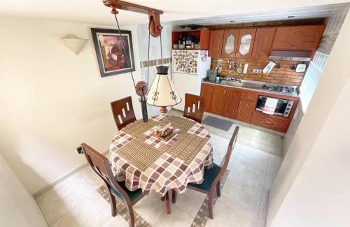 Puente Aranda Maison | Touristic House Saenz