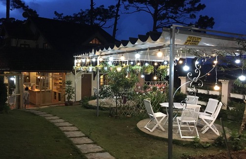 Hai Phong Villa | TOUT PETIT VILLA & CAFÉ