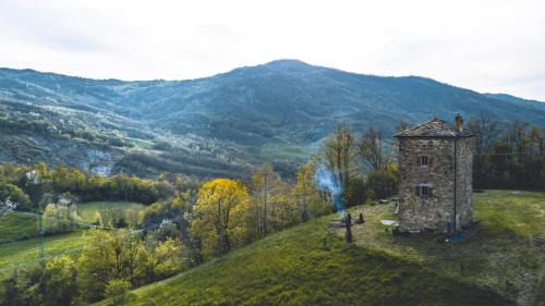 Polinago Chalet De Ski | Tower house Gombola