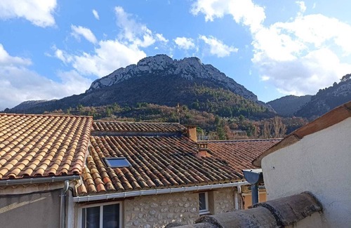 Buis-les-Baronnies Maison | Town center house, quiet and cozy