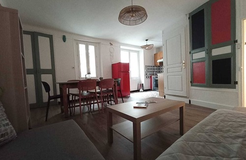 Buis-les-Baronnies Maison | Town center house, quiet and cozy