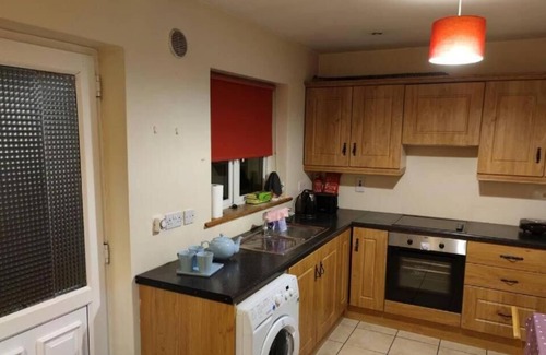 Muine Bheag Maison | Town Centre 2-bedroom house with WiFi in Muine Bheag