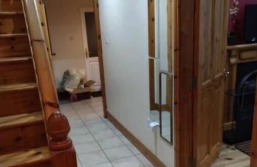 Muine Bheag Maison | Town Centre 2-bedroom house with WiFi in Muine Bheag