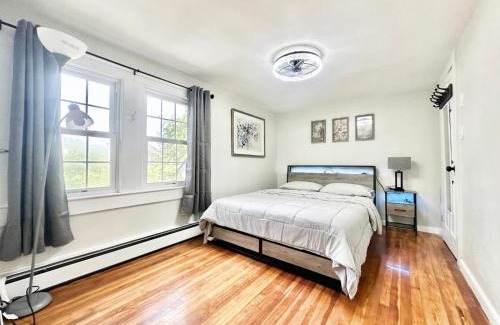 Newton Appartement | Town & Country Andover Area Apartment