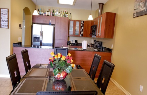 Edinburg Maison | Town home in a gated community!!Spacious 1100sqft