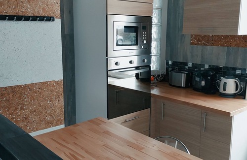 Montours Maison | TOWN HOUSE WITHOUT EXTERIOR