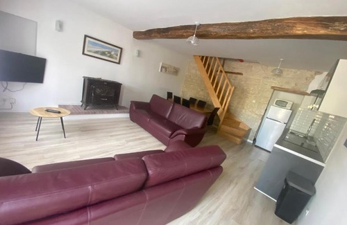 Aulnay Maison | Maison de ville à Aulnay, à deux pas des bars/restaurants
