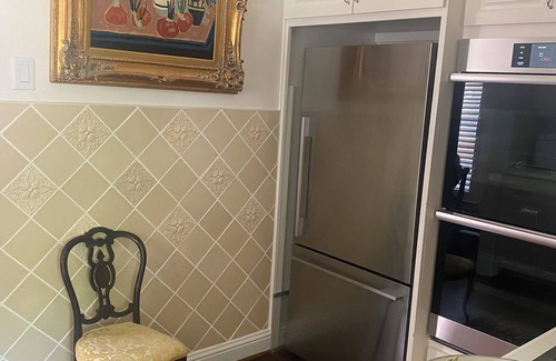 Park Cities Cottage | Town of Highland Park Charming SMU Hilltop Cottage