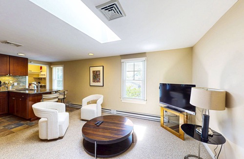 Dodds Addition Maison | Town of Rehoboth Beach pet friendly house w/deck close to beach