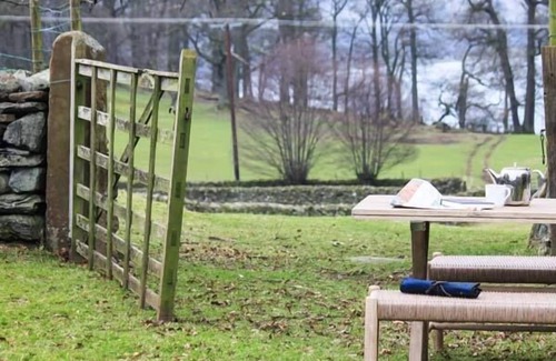 Martindale Cottage | Townhead Farmhouse, PONT DE POOLEY